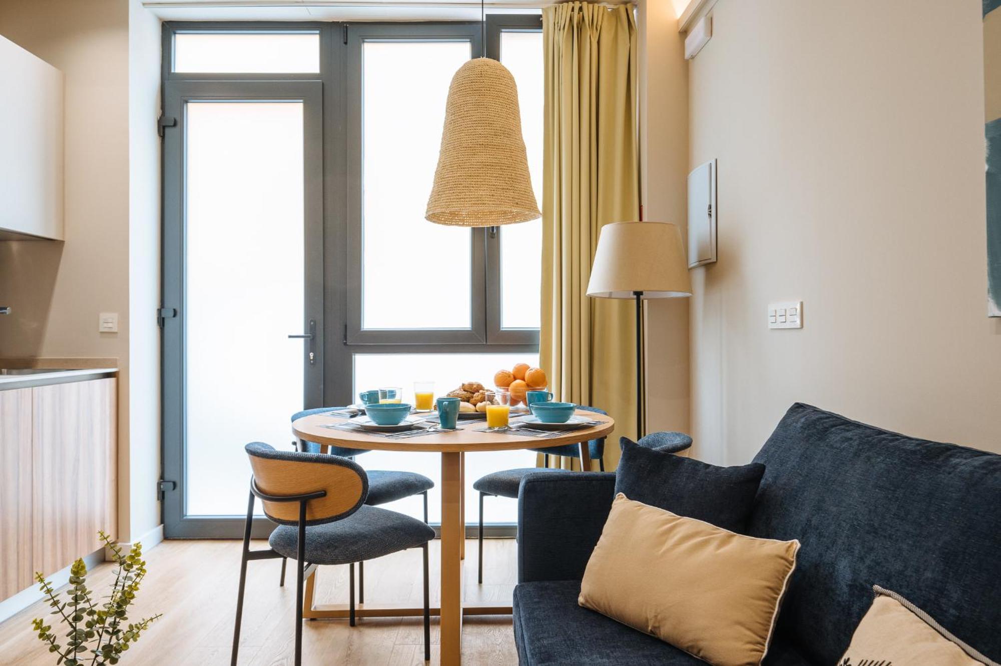New Hostly Alameda Apartments Sevilla Exteriör bild